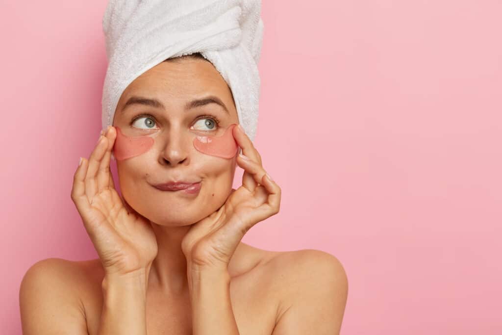 Cienie pod oczami – przyczyny i zabiegi | RosaMed Clinic