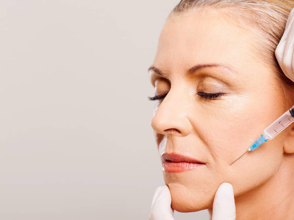 Najlepsze zabiegi na bruzdy nosowo wargowe - RosaMed Clinic Warszawa