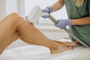 Depilacja laserowa bikini, twarzy, pach i nóg. Laserowe usuwanie owłosienia w RosaMed Clinic Warszawa